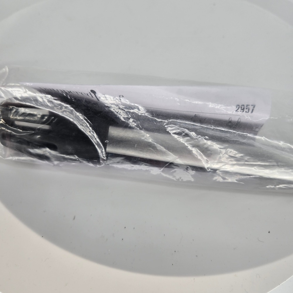 Pampered Chef Small Chef's Tongs 2957 Stainless Steel Silicone Tips New In Pack - Picture 3 of 6